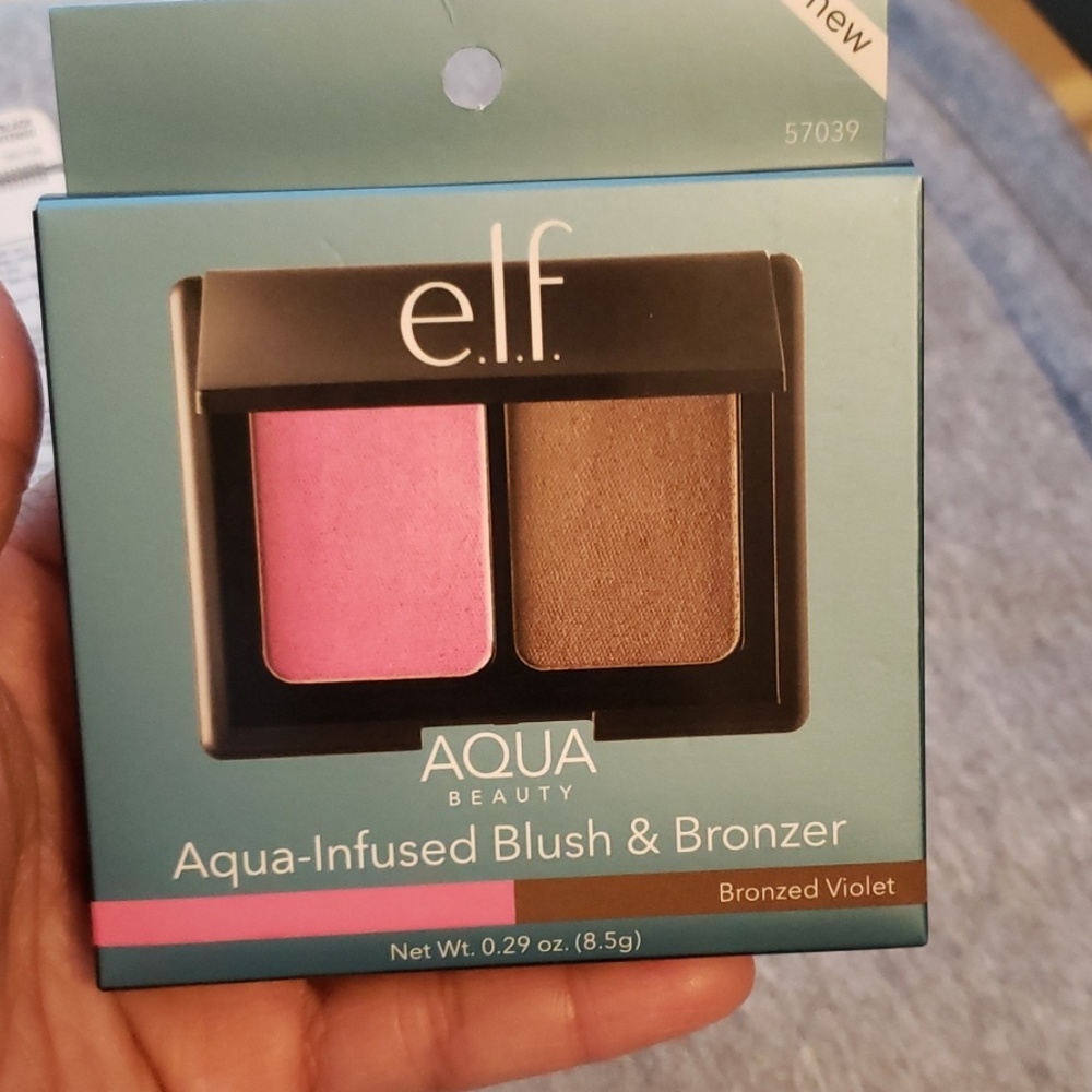 Makeup bundle - Picture 4 of 5